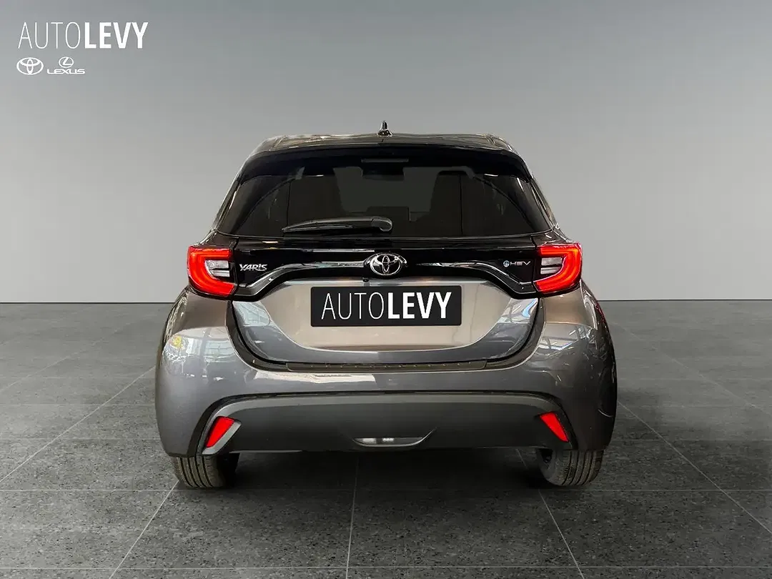 Toyota Yaris - Thumbnail 3