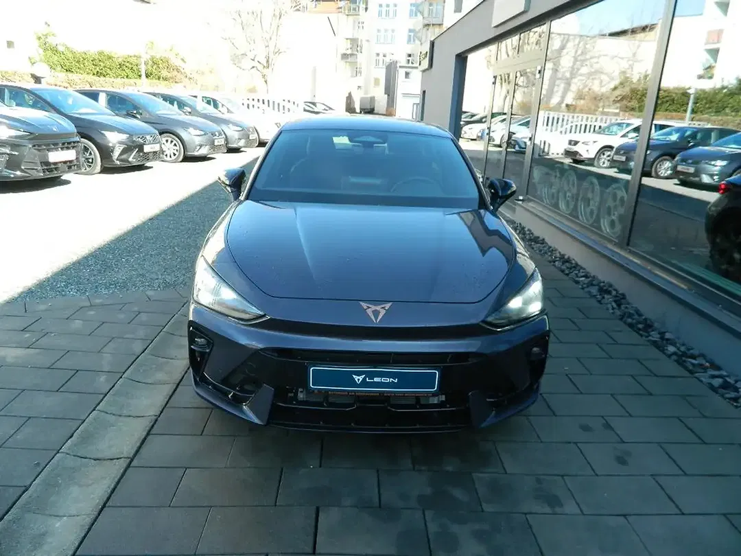 CUPRA Leon - Thumbnail 2