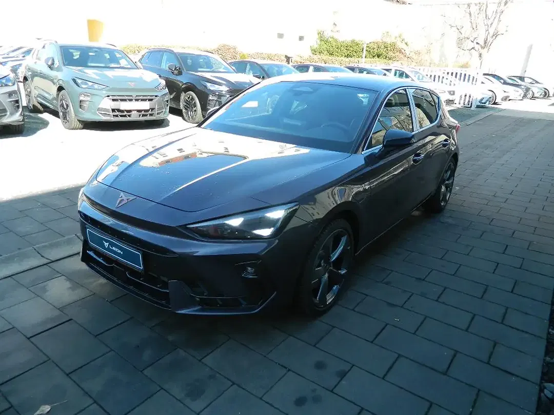 CUPRA Leon - Thumbnail 3