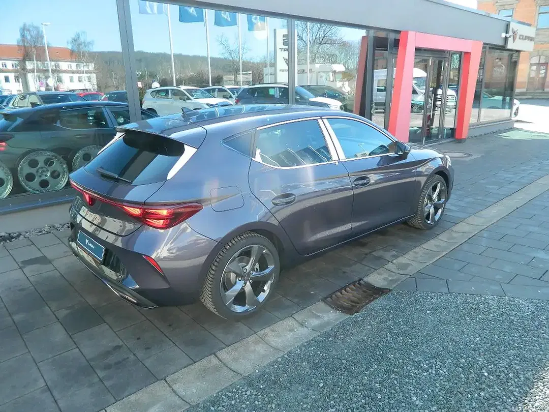 CUPRA Leon - Thumbnail 6