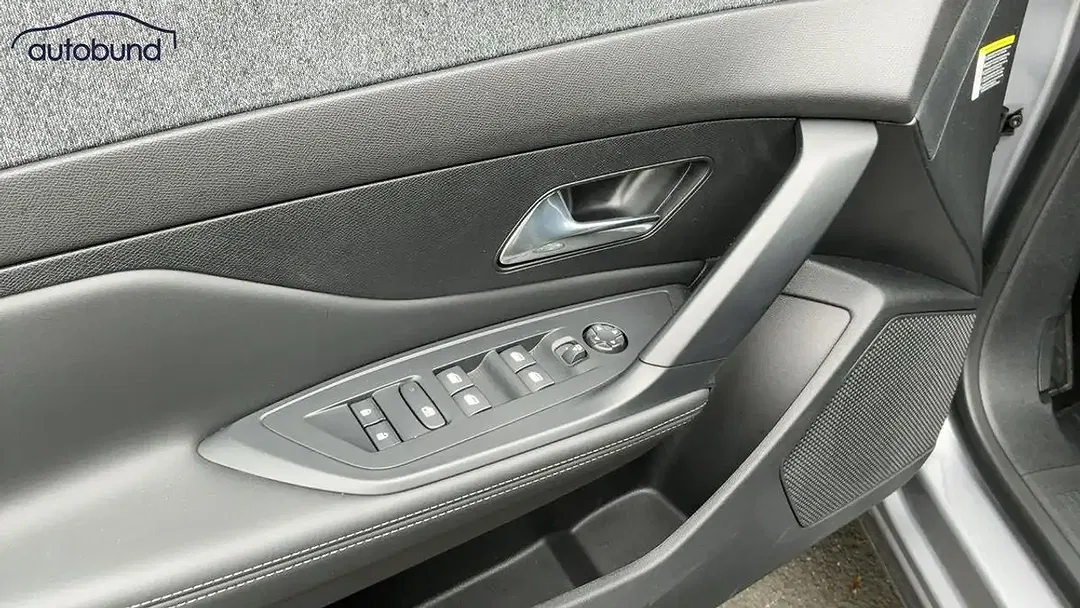 Peugeot 408 - Thumbnail 18