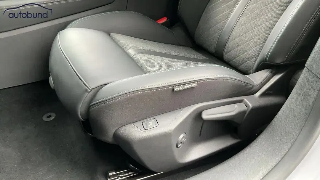 Peugeot 408 - Thumbnail 20