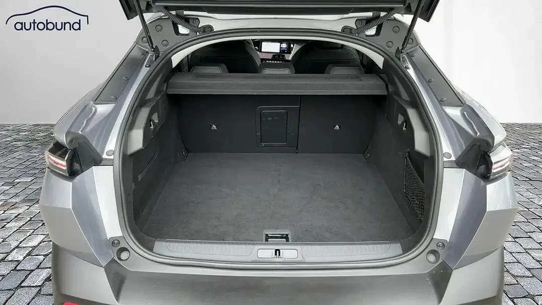 Peugeot 408 - Thumbnail 28