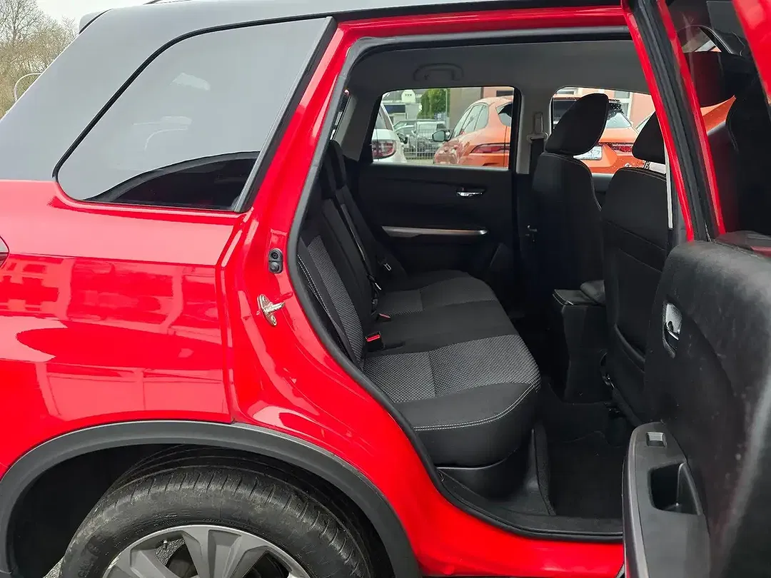 Suzuki Vitara - Thumbnail 10