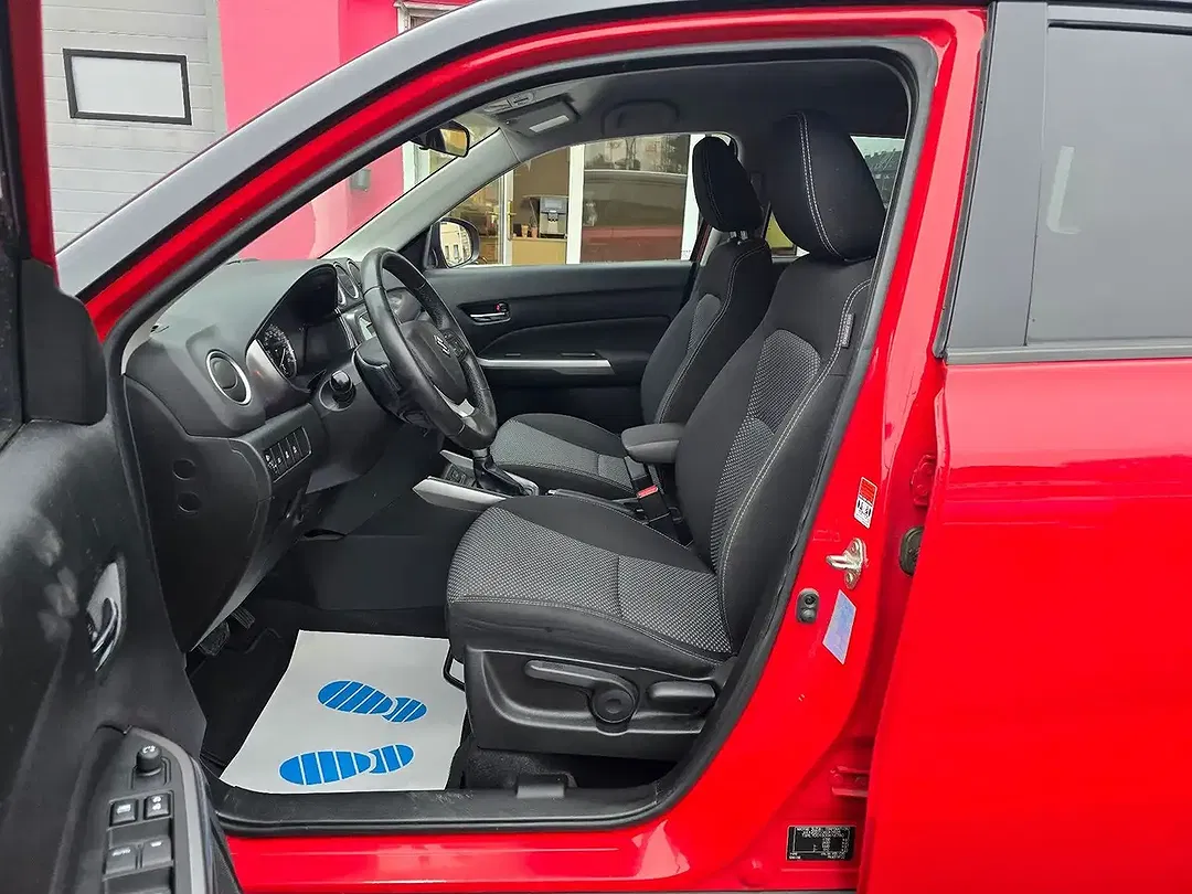 Suzuki Vitara - Thumbnail 13
