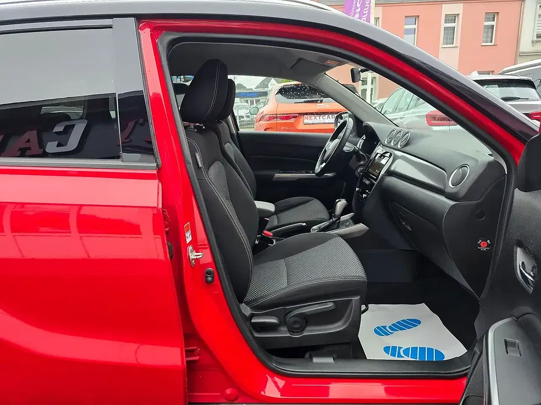 Suzuki Vitara - Thumbnail 6