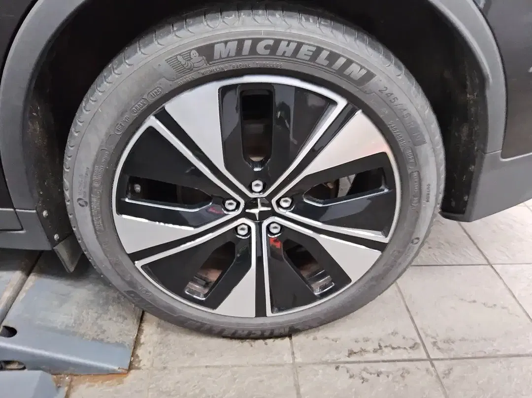 Polestar 2 - Thumbnail 11