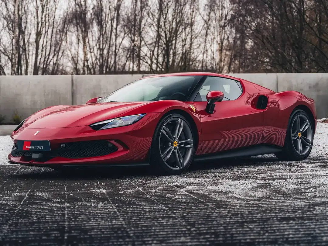 Ferrari 296 GTB - Thumbnail 3