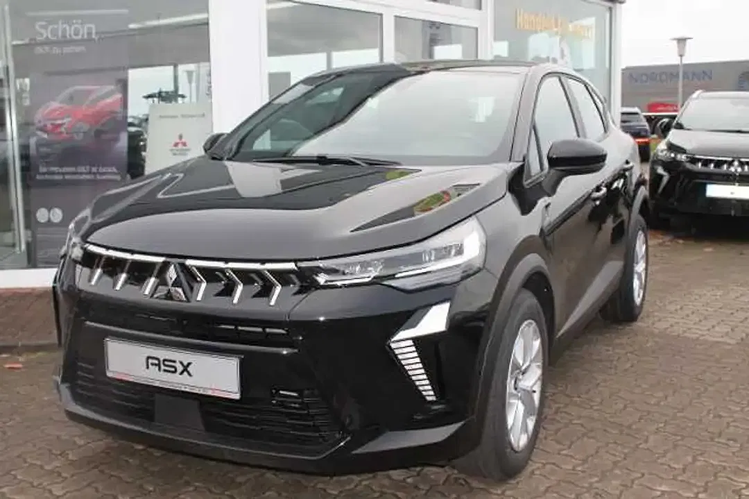 Mitsubishi ASX - Thumbnail 1