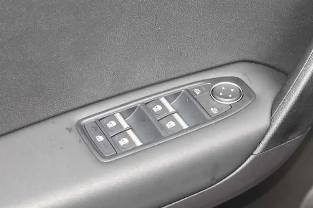 Mitsubishi ASX - Thumbnail 11
