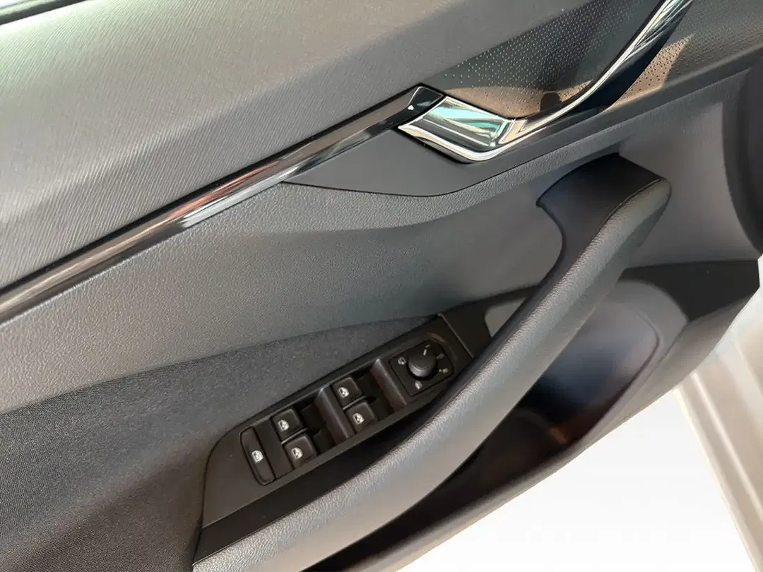 Skoda Scala - Thumbnail 10