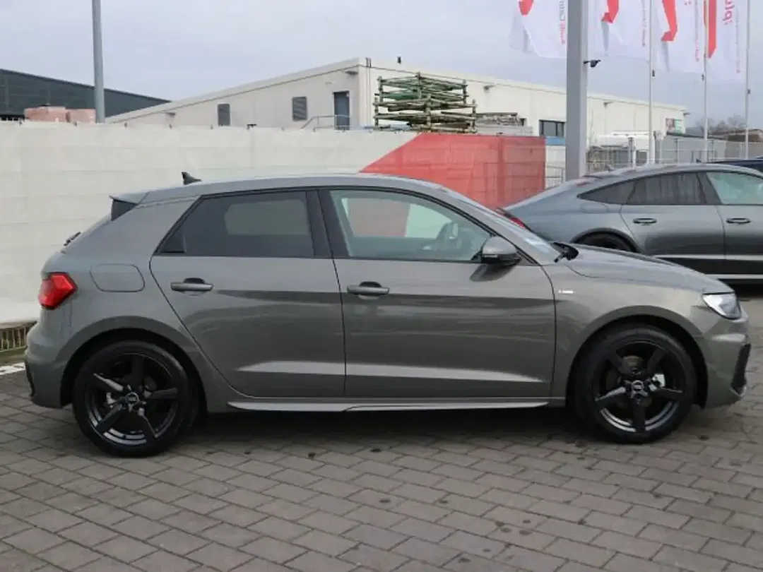 Audi A1 - Thumbnail 2
