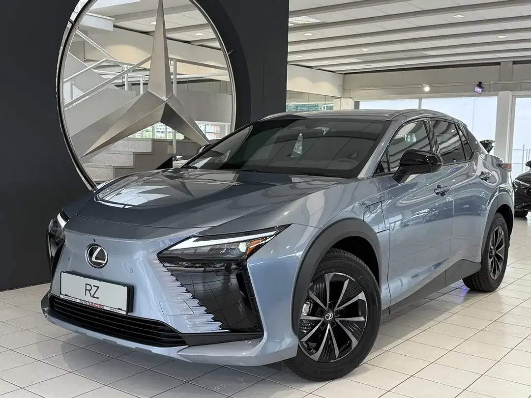 Lexus RZ