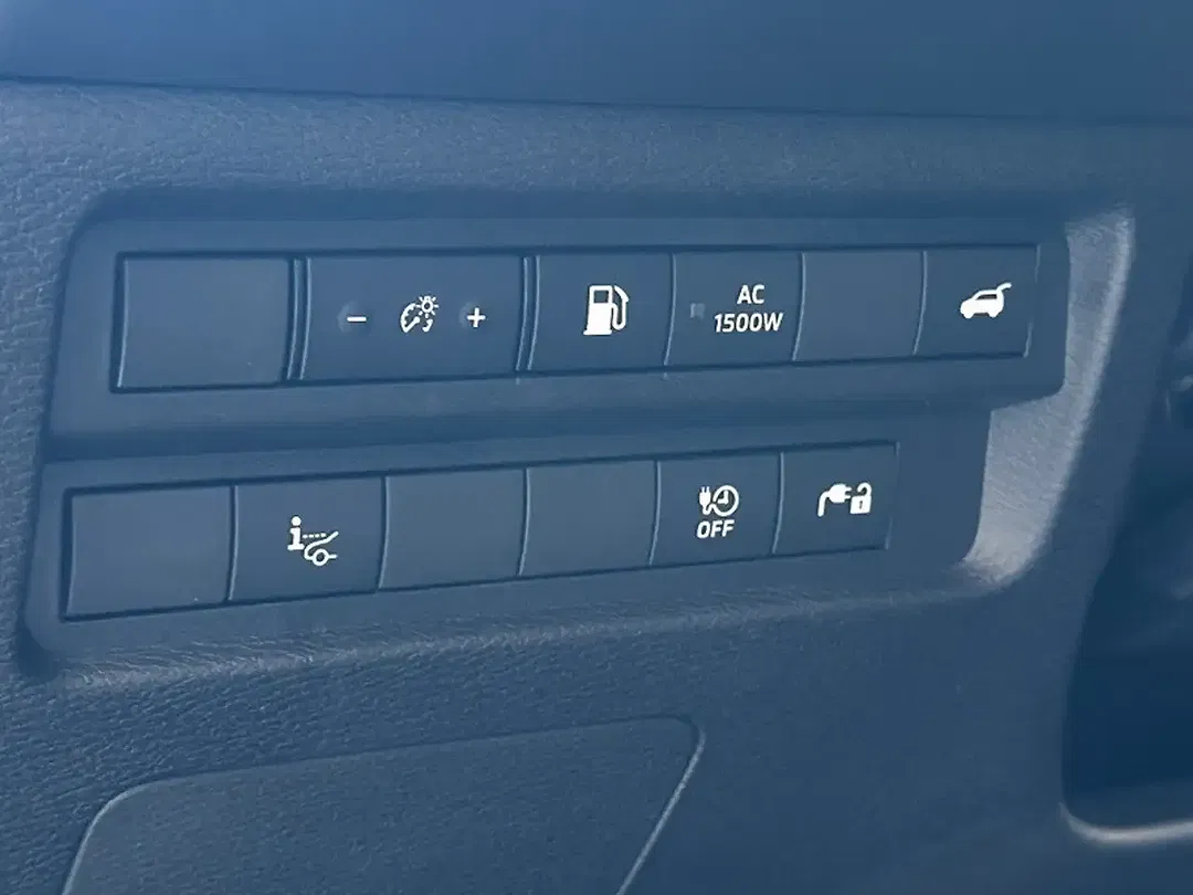 Mitsubishi Outlander - Thumbnail 14