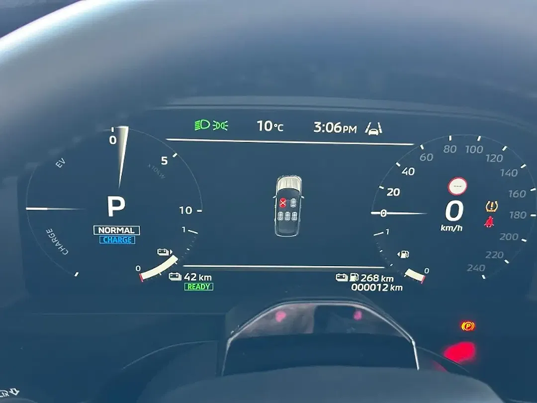 Mitsubishi Outlander - Thumbnail 15