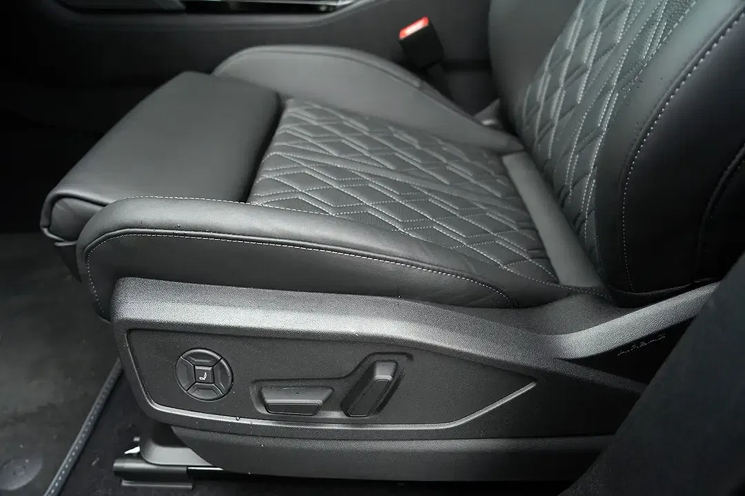Audi SQ5 - Thumbnail 13