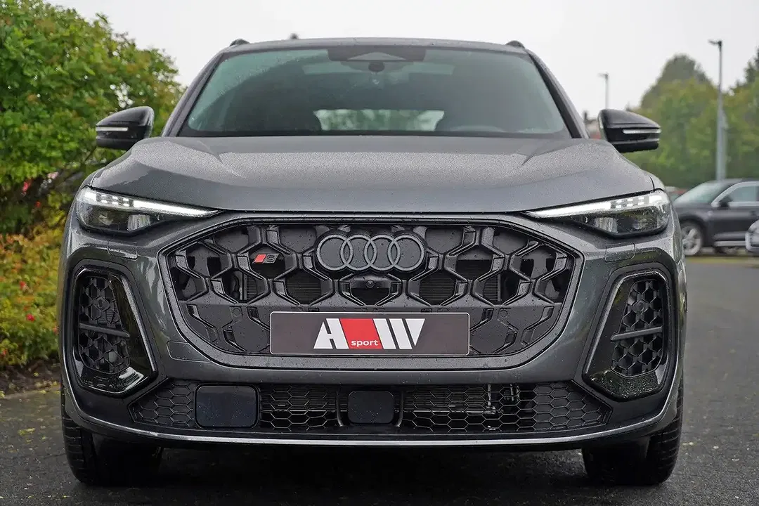 Audi SQ5 - Thumbnail 3