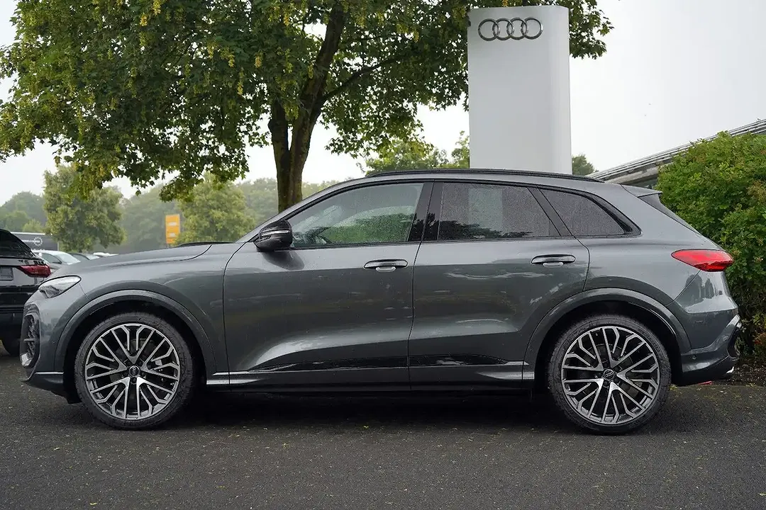 Audi SQ5 - Thumbnail 5