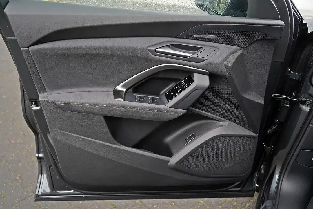 Audi SQ5 - Thumbnail 7