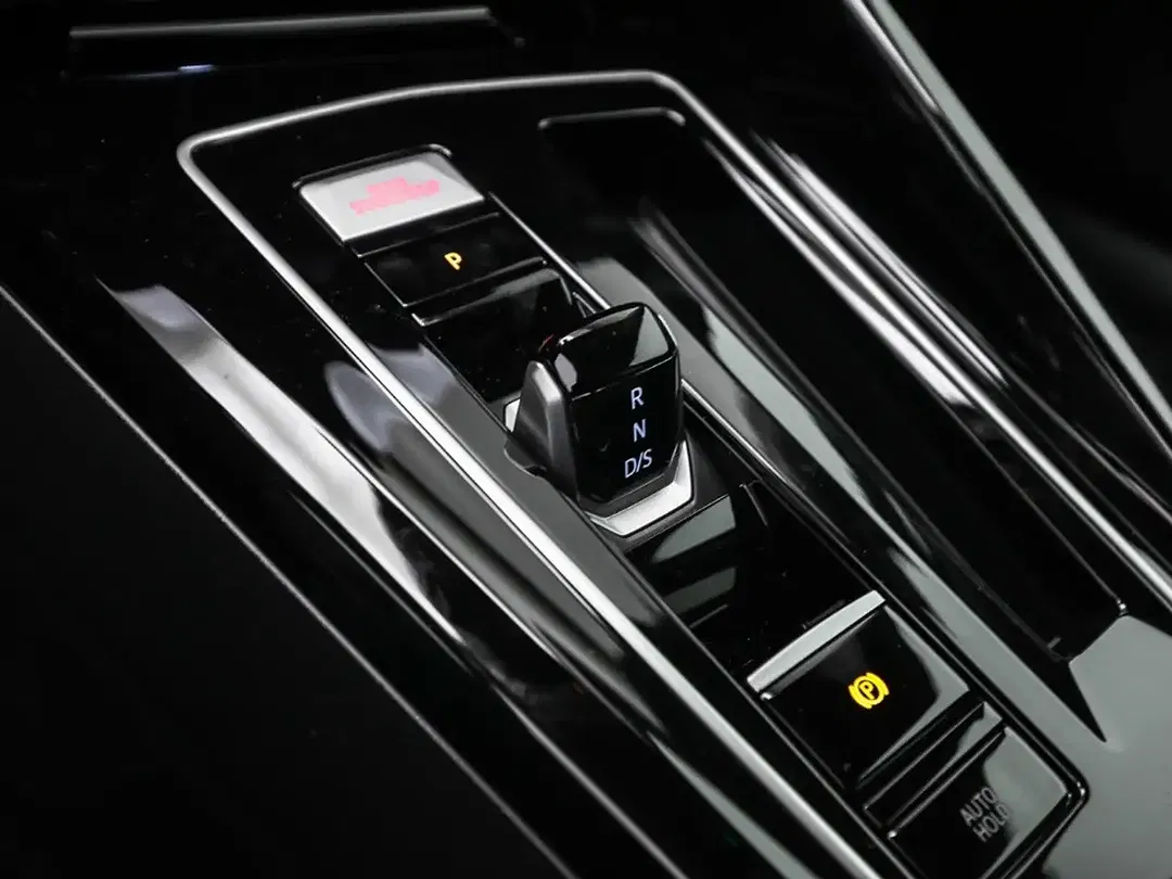 Volkswagen Golf GTI - Thumbnail 12