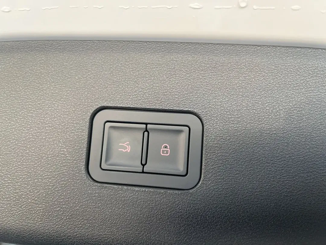 BYD Seal 6 - Thumbnail 12