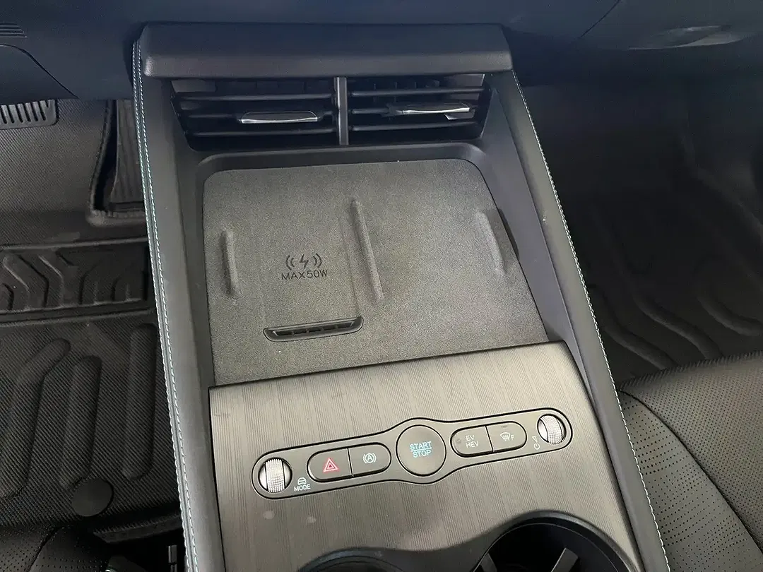 BYD Seal 6 - Thumbnail 13