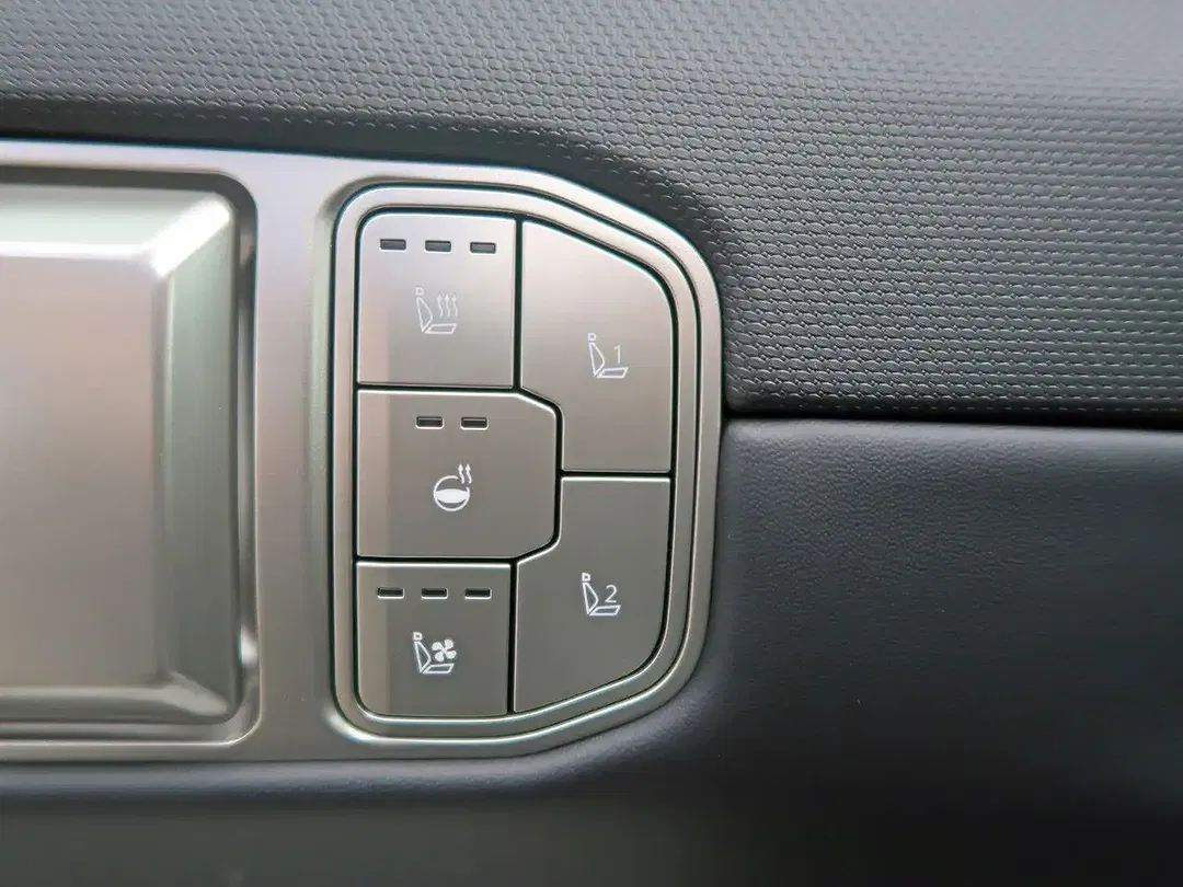 Kia EV4 - Thumbnail 7