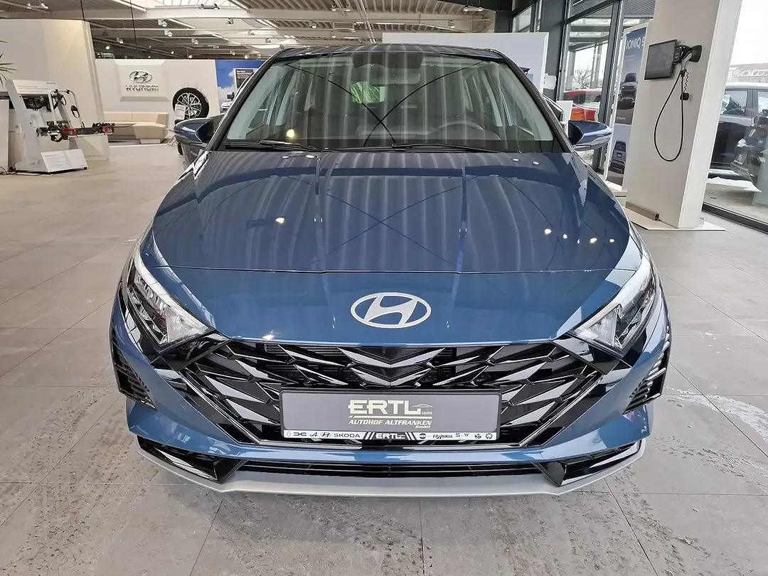 Hyundai i20 - Thumbnail 2