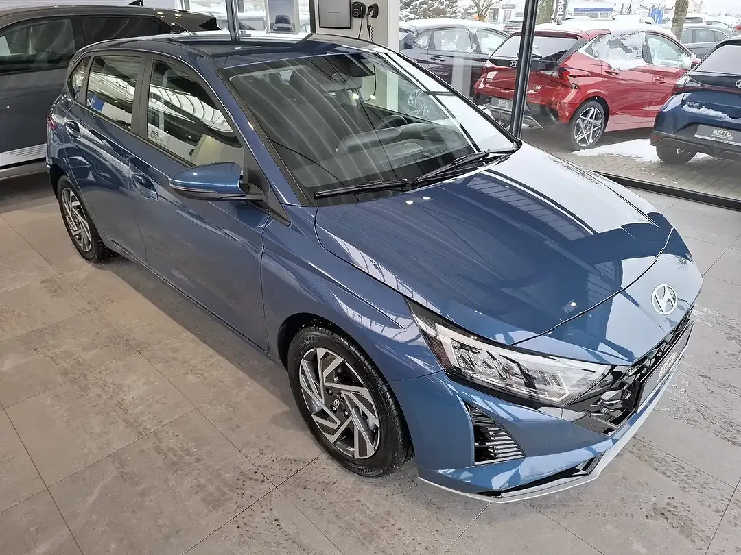 Hyundai i20 - Thumbnail 3