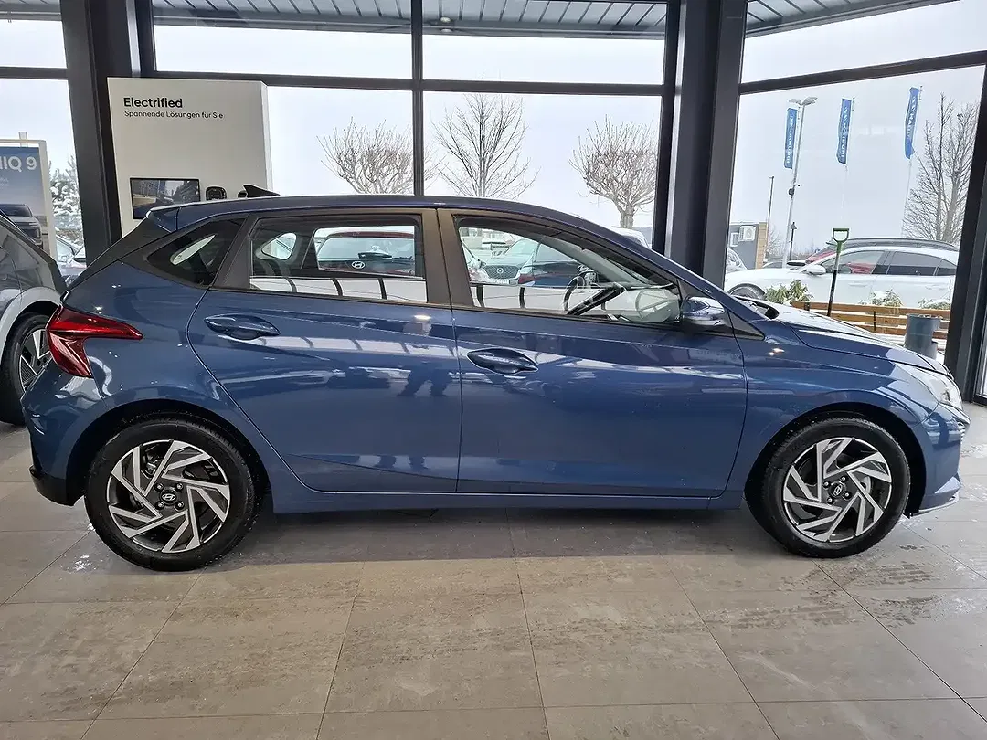Hyundai i20 - Thumbnail 4
