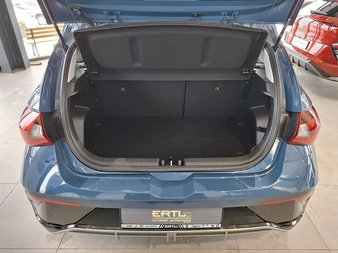 Hyundai i20 - Thumbnail 8
