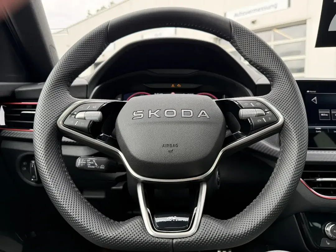 Skoda Scala - Thumbnail 9