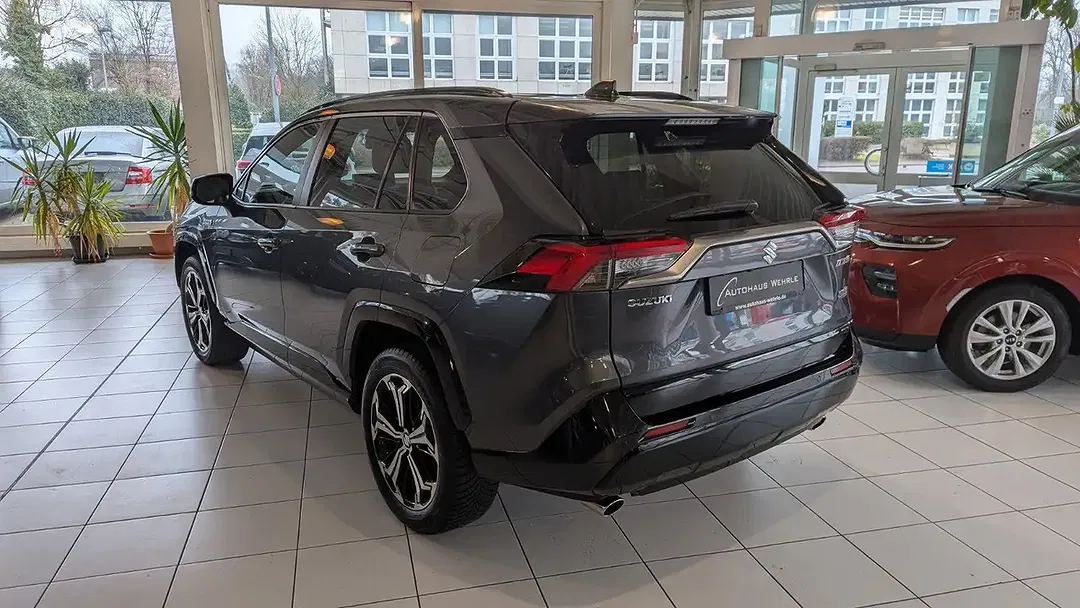Suzuki Across - Thumbnail 5