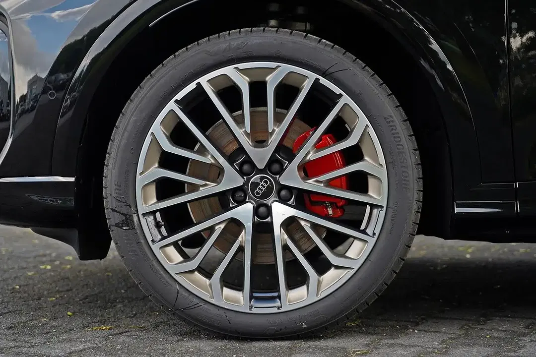 Audi Q5 - Thumbnail 6
