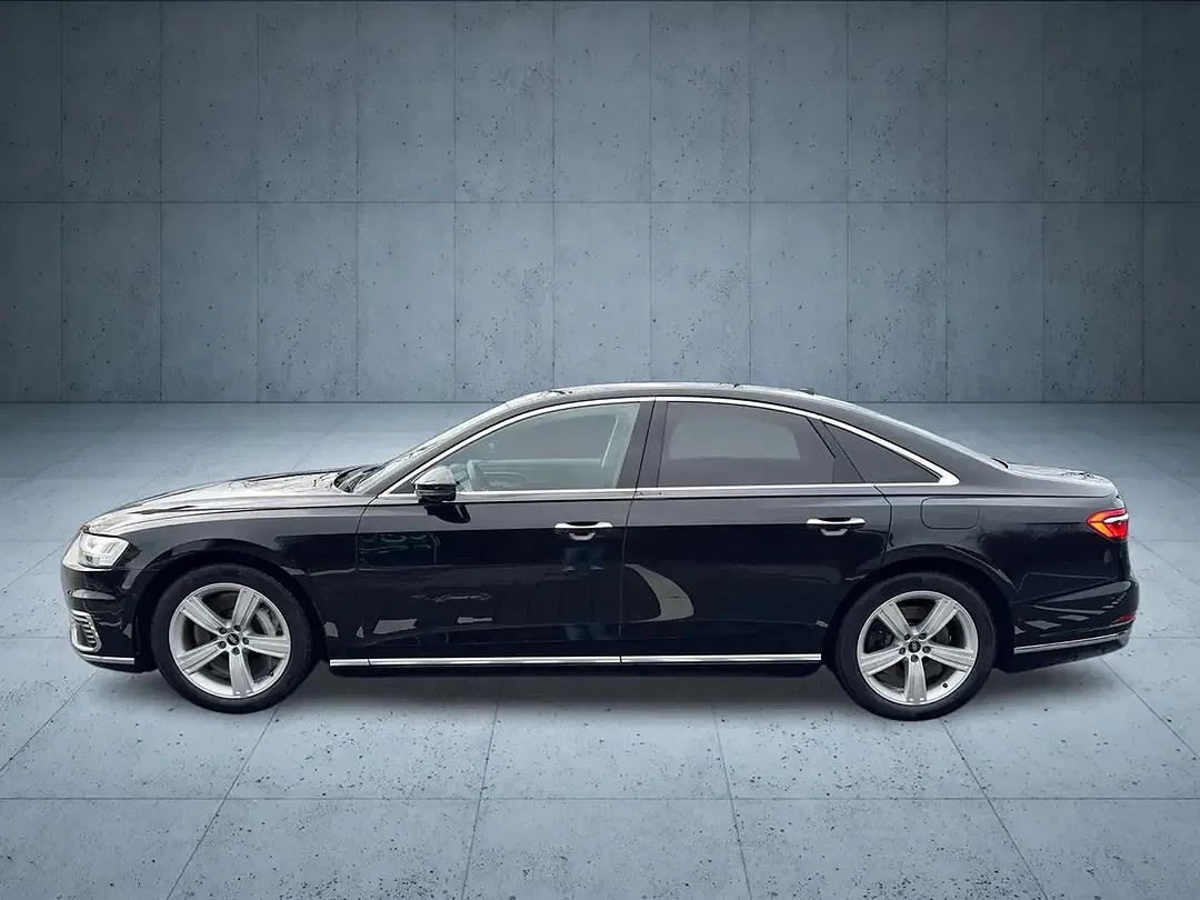 Audi A8 - Thumbnail 2