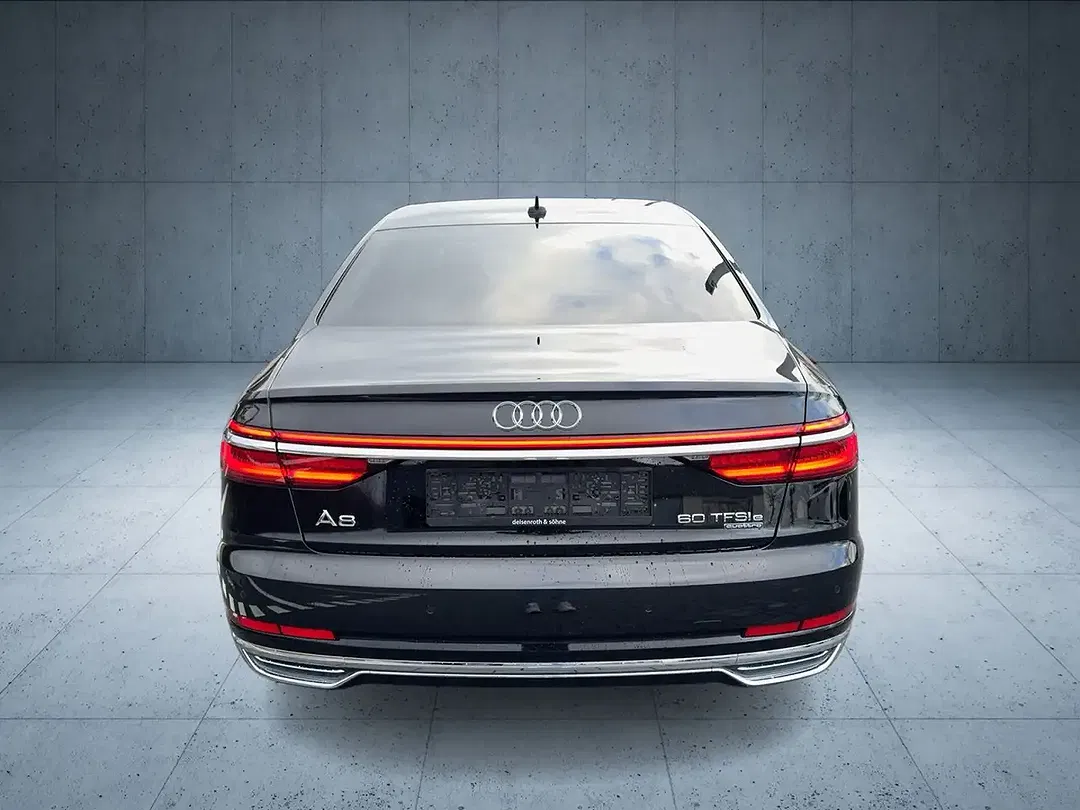 Audi A8 - Thumbnail 4