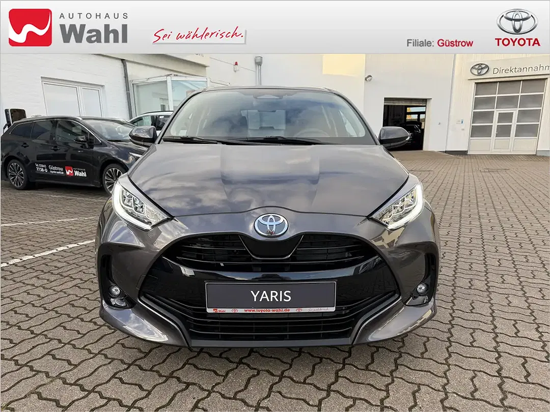 Toyota Yaris - Thumbnail 7