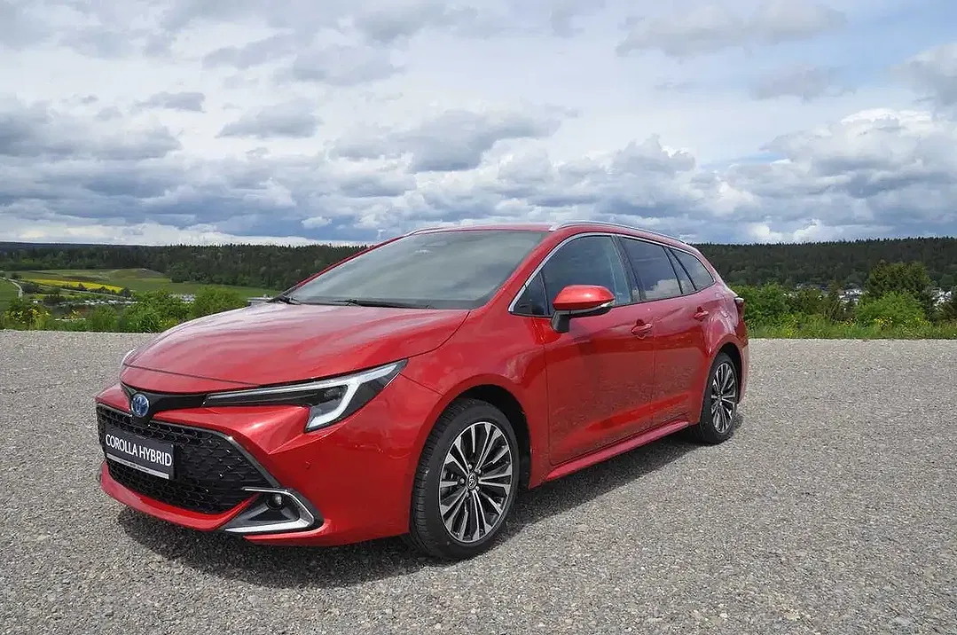 Toyota Corolla - Thumbnail 1