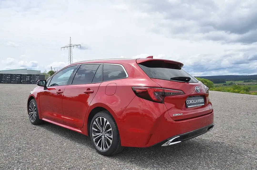 Toyota Corolla - Thumbnail 3