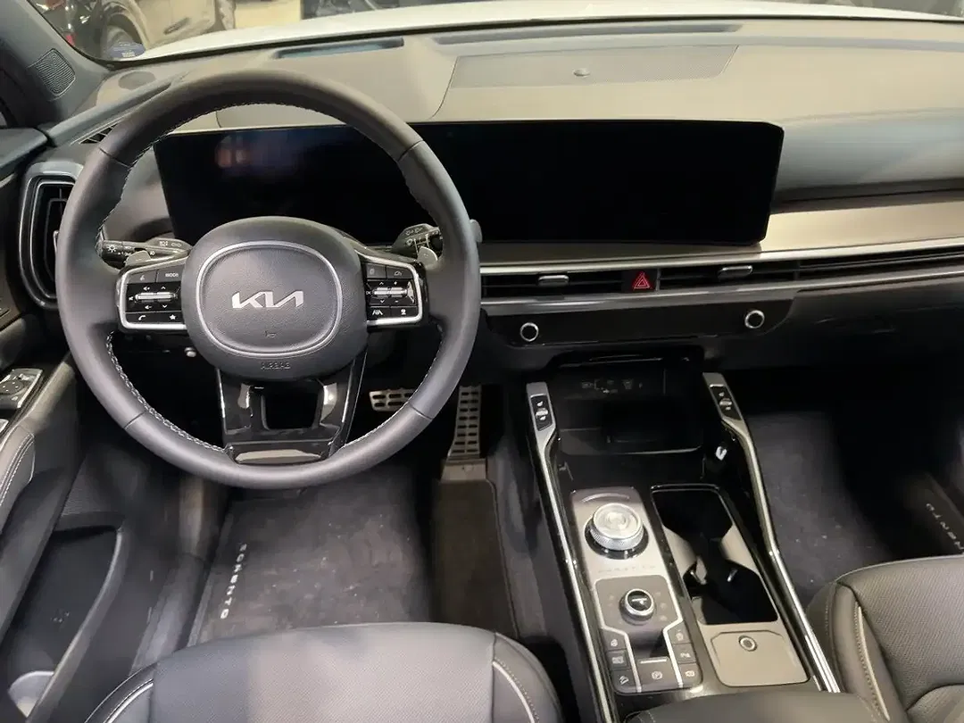 Kia Sorento - Thumbnail 6