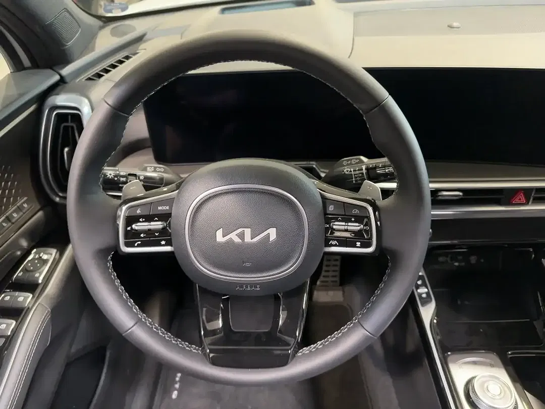 Kia Sorento - Thumbnail 7