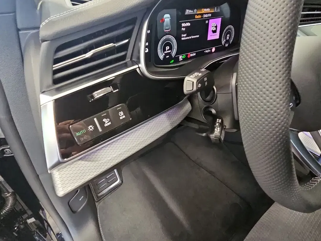 Audi Q8 - Thumbnail 14