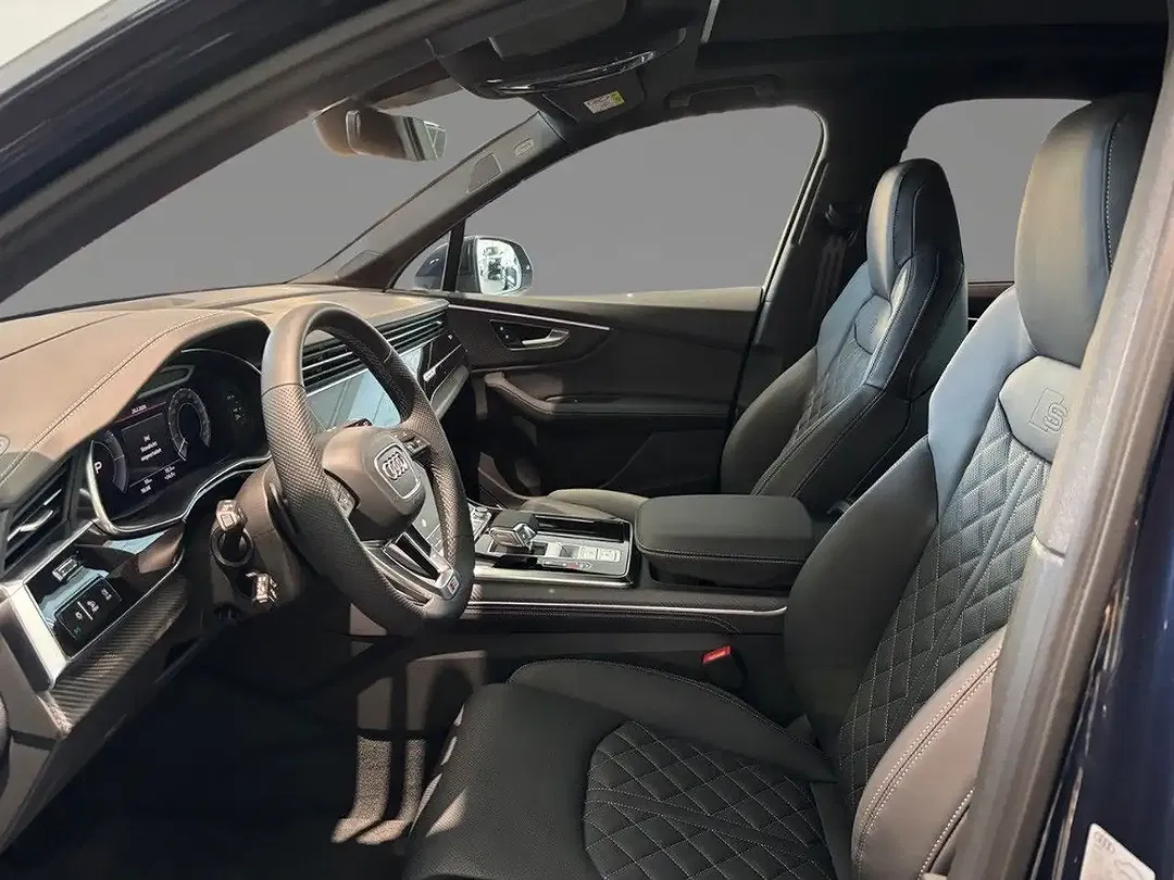 Audi Q7 - Thumbnail 8