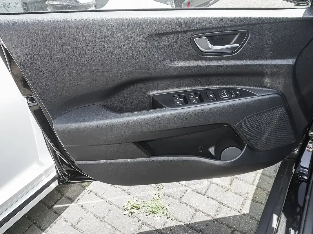 Kia Stonic - Thumbnail 12