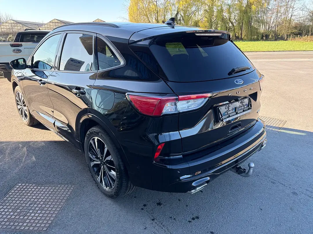 Ford Kuga - Thumbnail 3