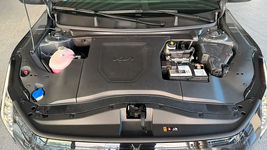 Kia EV4 - Thumbnail 13