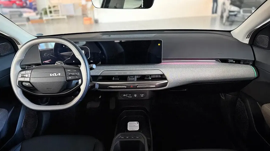 Kia EV4 - Thumbnail 8