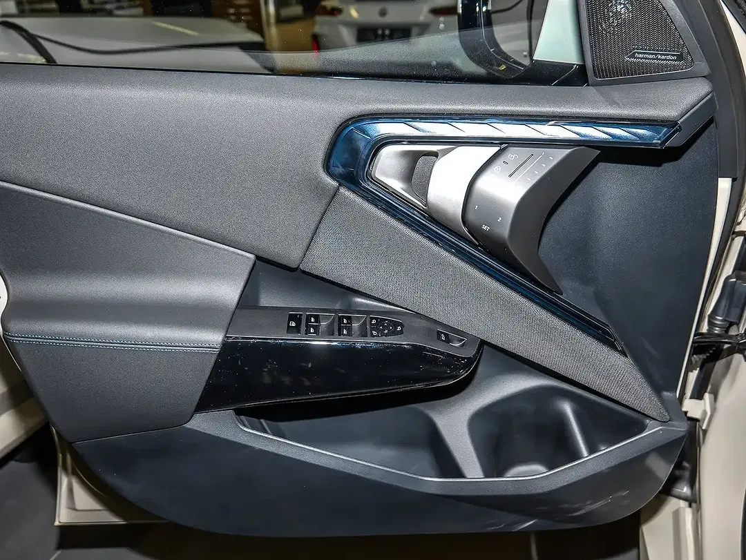 BMW X3 - Thumbnail 11