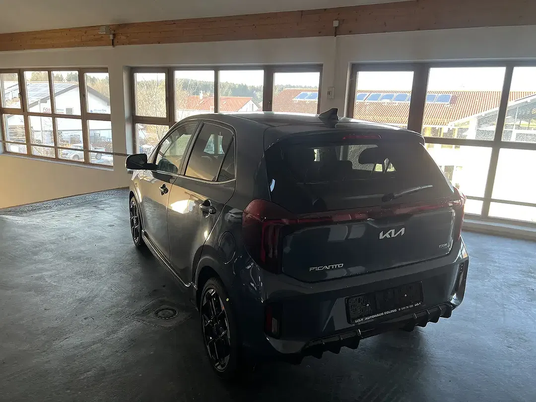 Kia Picanto - Thumbnail 3