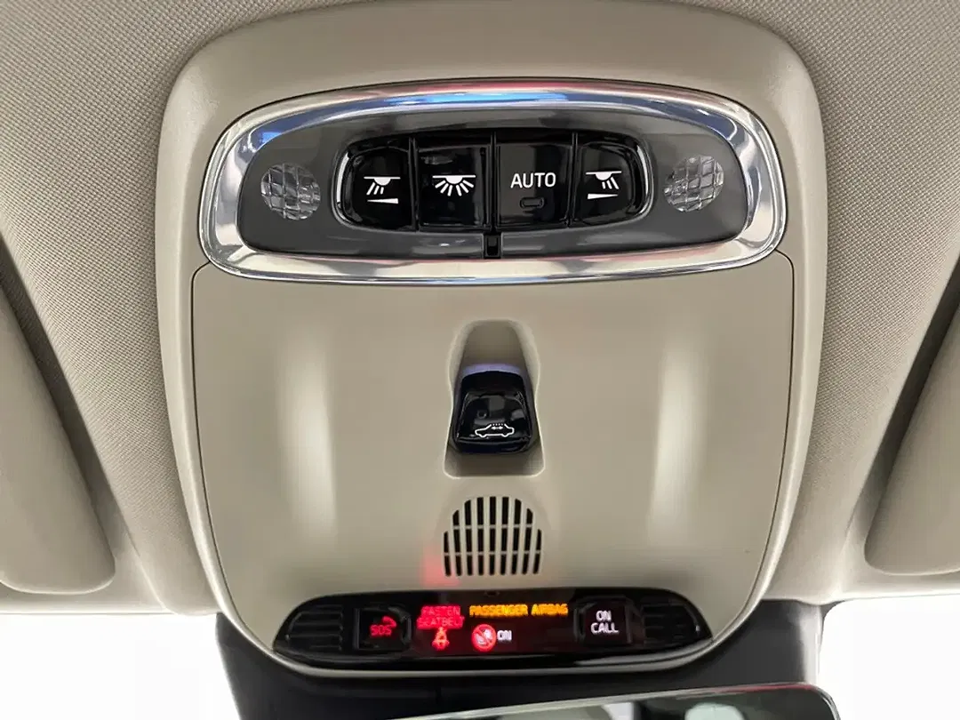 Volvo XC60 - Thumbnail 16